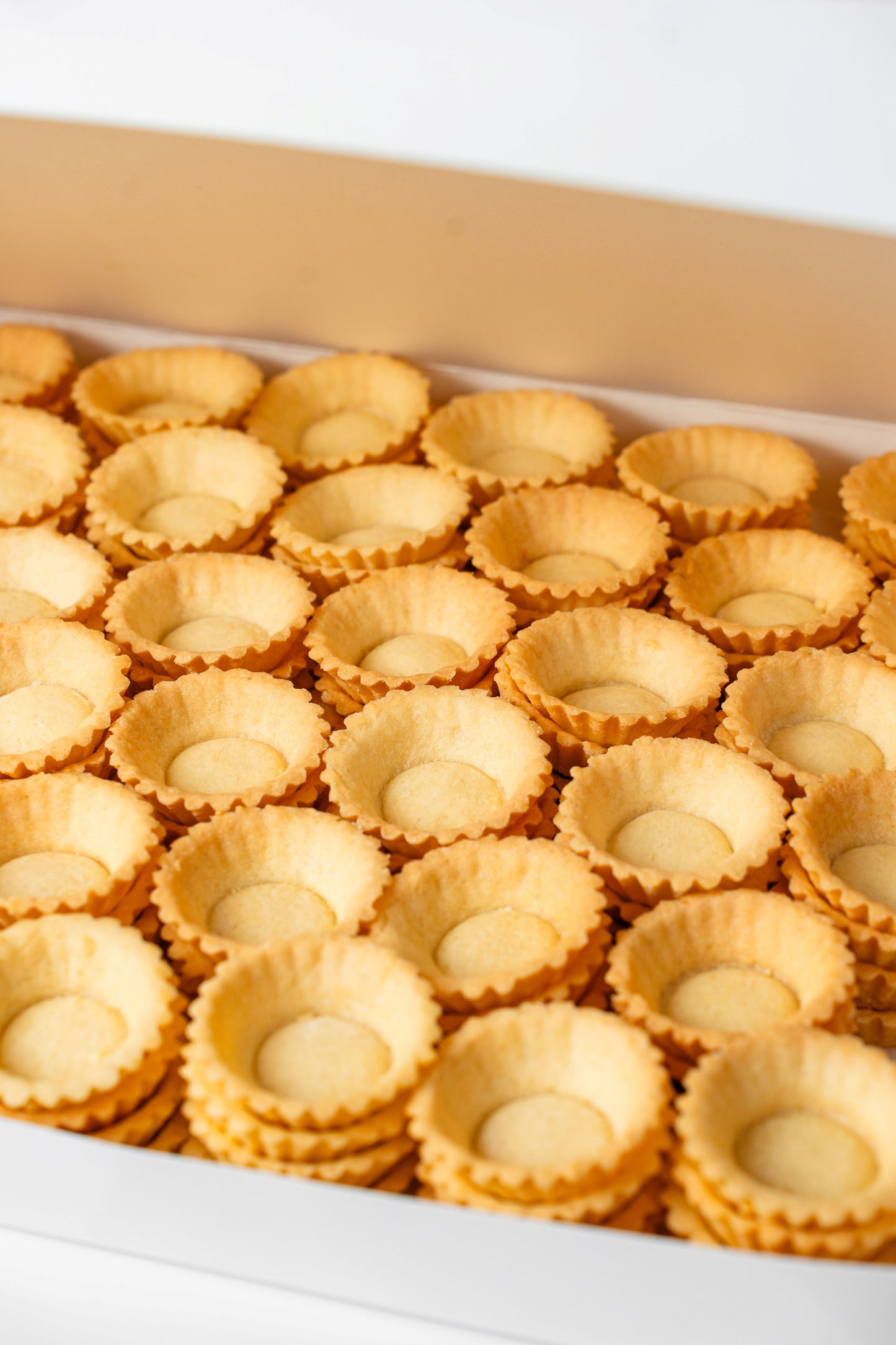Mini Old Fashioned SweetTart Shells (168 pcs. per tray)