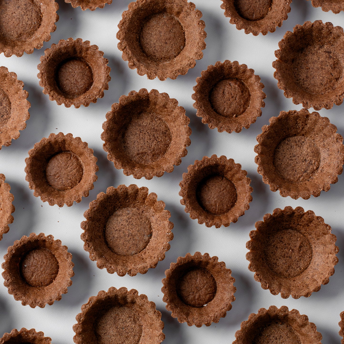 Mini Old Fashioned Chocolate Tart Shells (168 pcs. per tray)