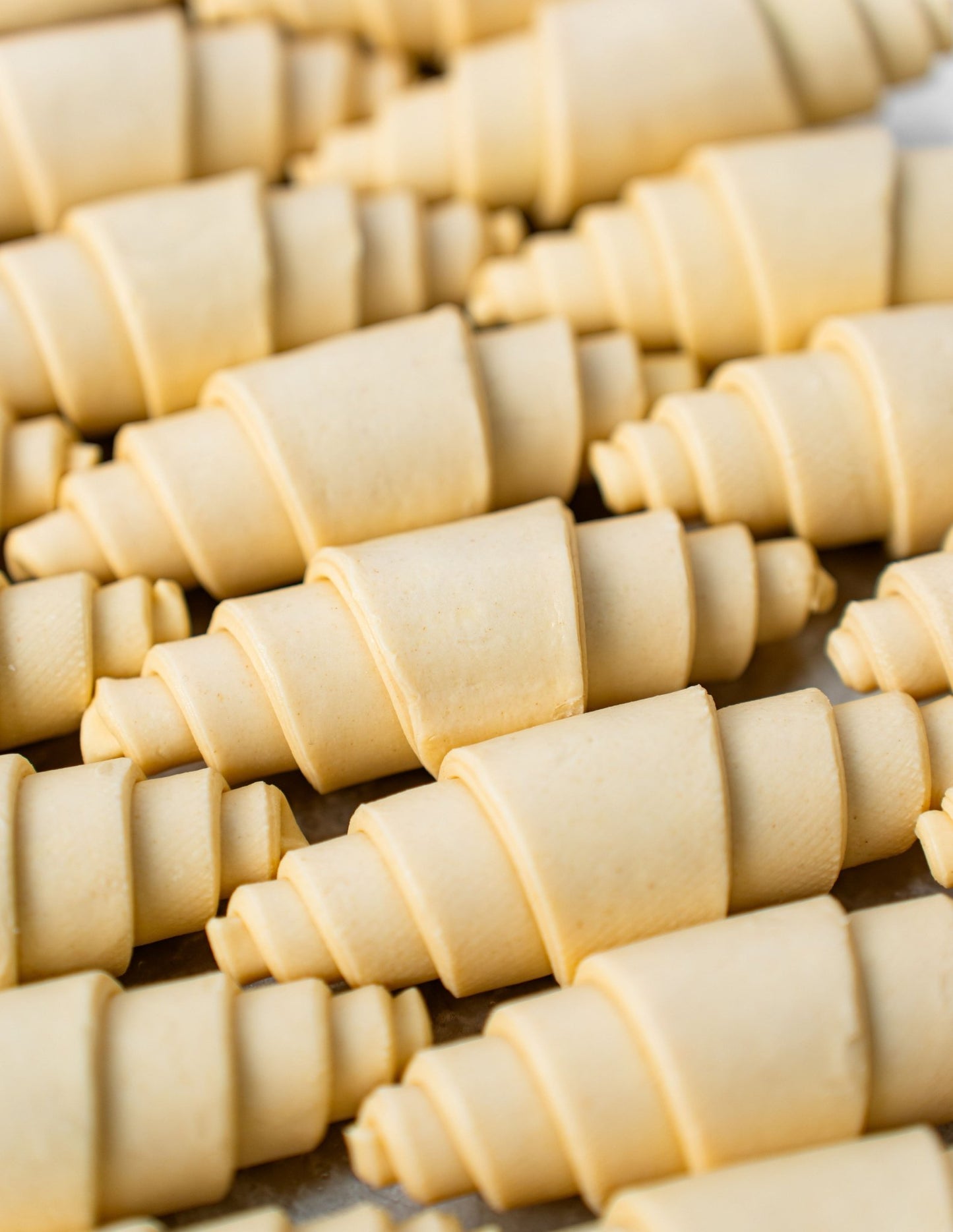 Bake - it - Yourself Frozen Premium Butter Croissants (12 pcs) - Fluffyummy Gastrogroup