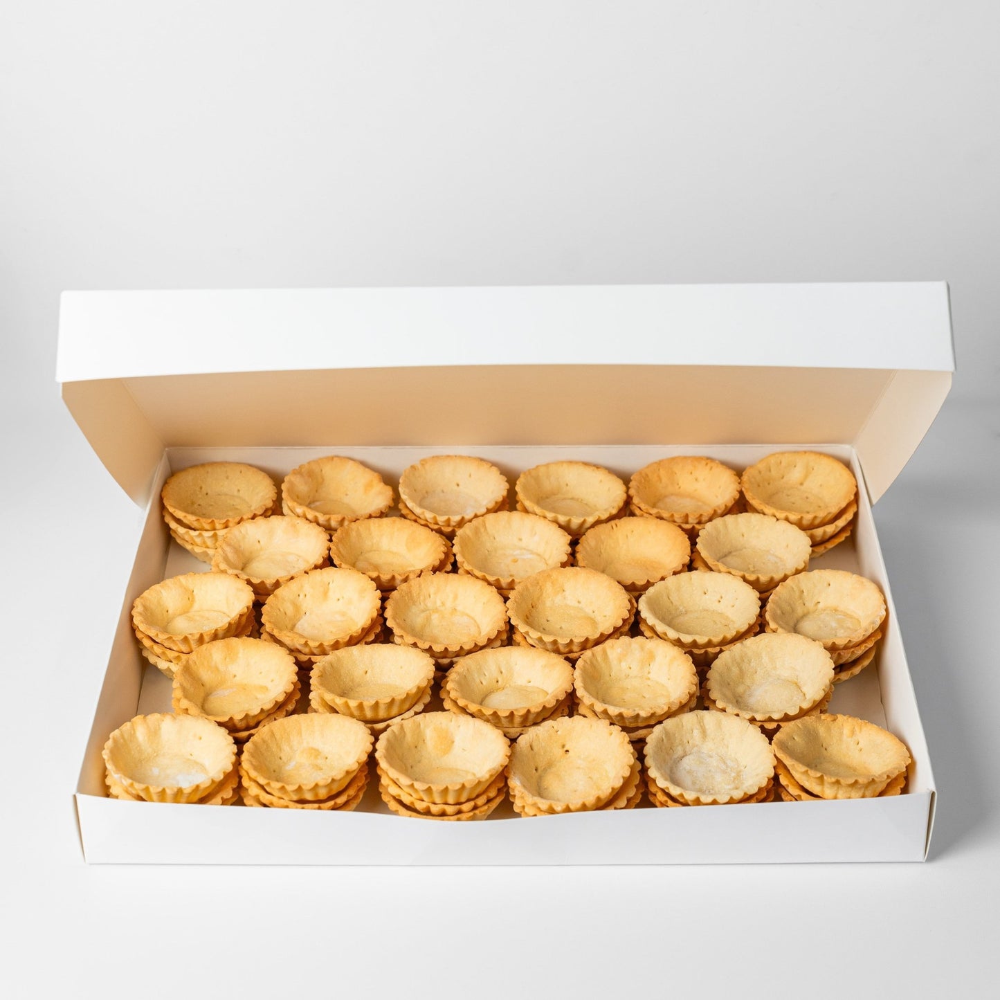 Medium Old Fashioned Savoury Tart Shells (84 pcs. per tray) - Fluffyummy Gastrogroup