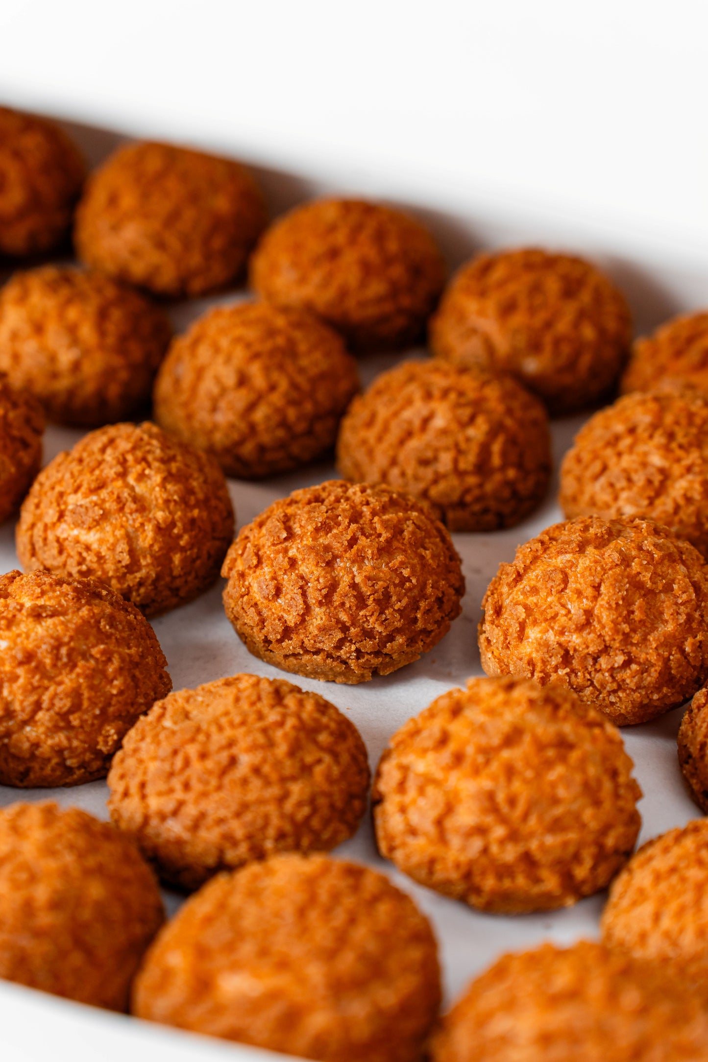 Choux Craquelin (144 pcs per case)