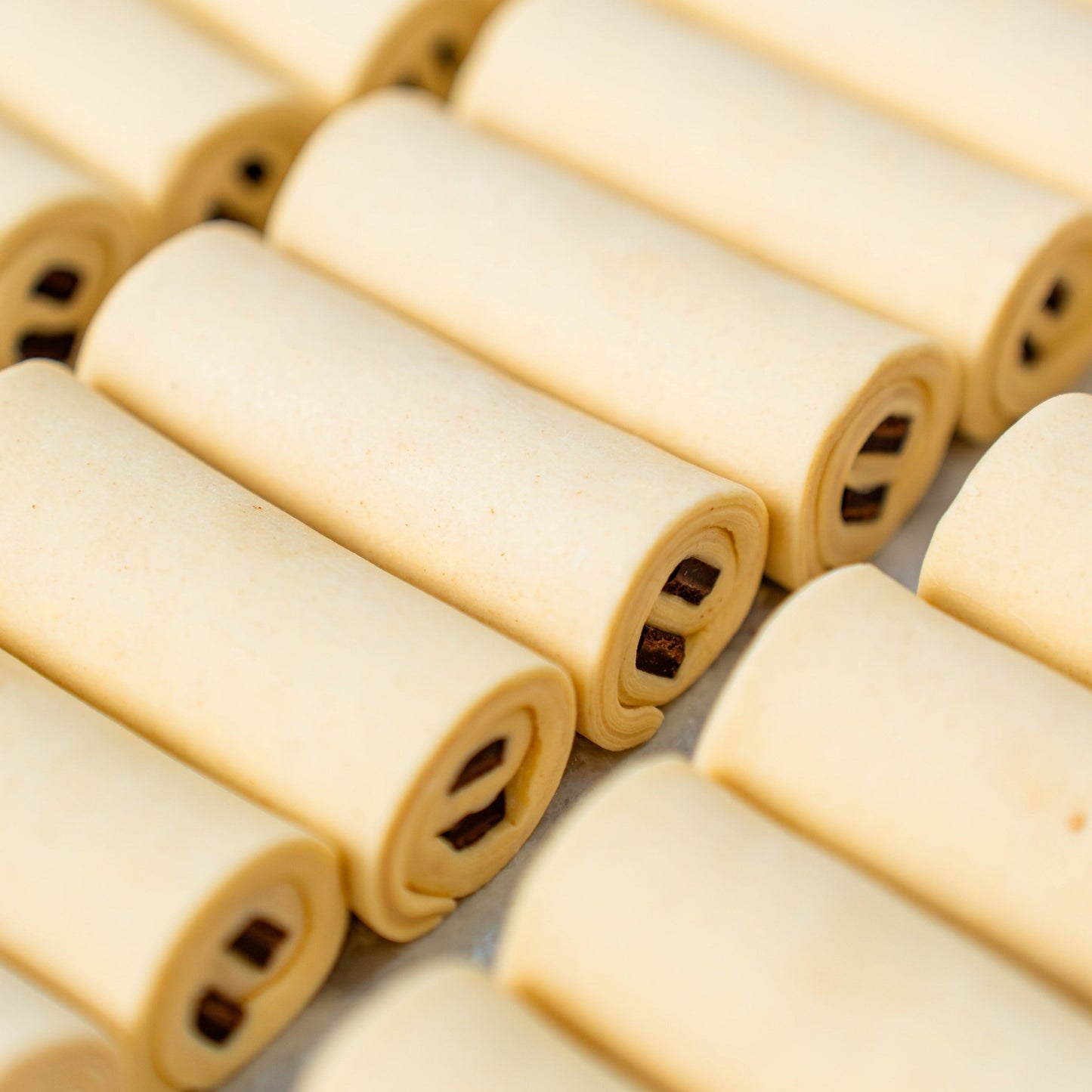 Bake - it - Yourself Frozen Classic Margarine Pain Au Chocolat (12 pcs) - Fluffyummy Gastrogroup