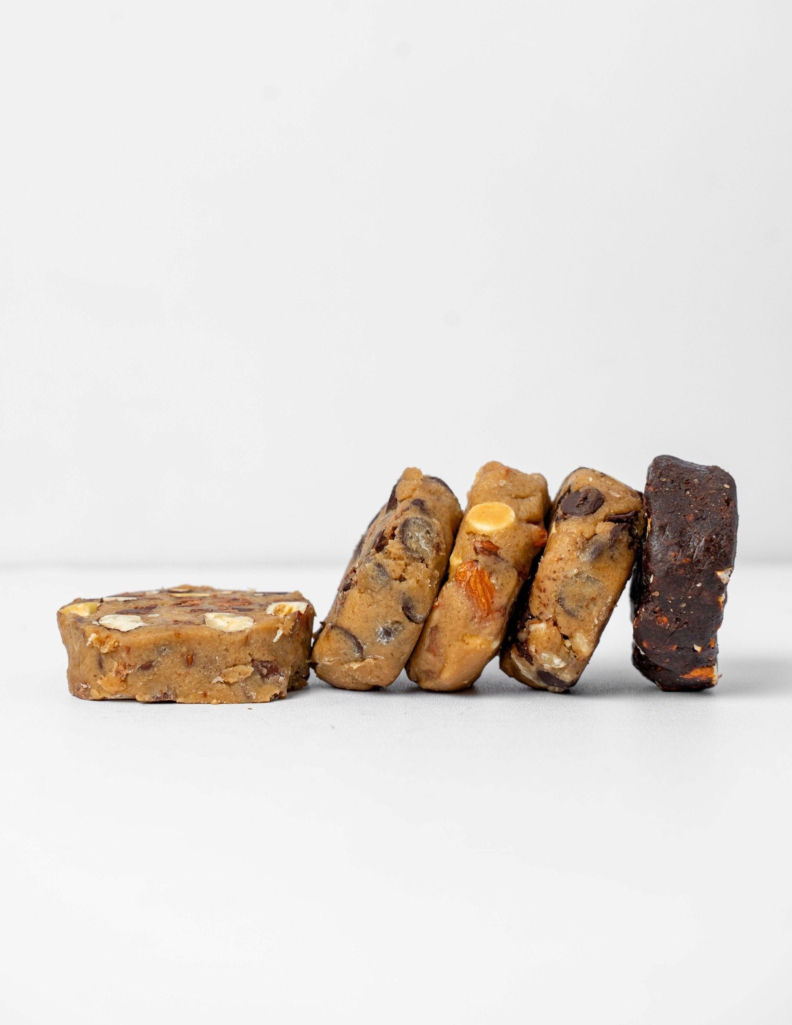 DC Pretzel Frozen Cookie Dough (12pcs) - Fluffyummy Gastrogroup