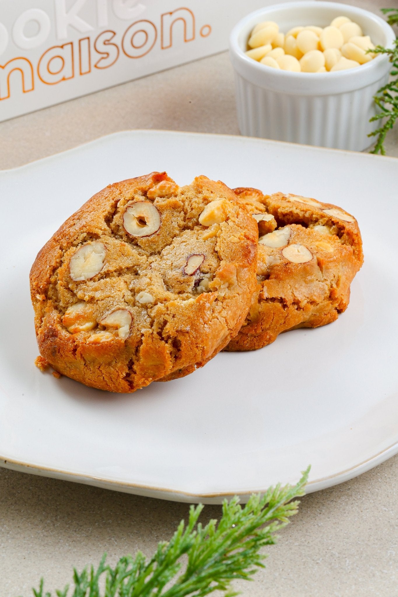 Snowy Hazelnut Crunch - Fluffyummy Gastrogroup