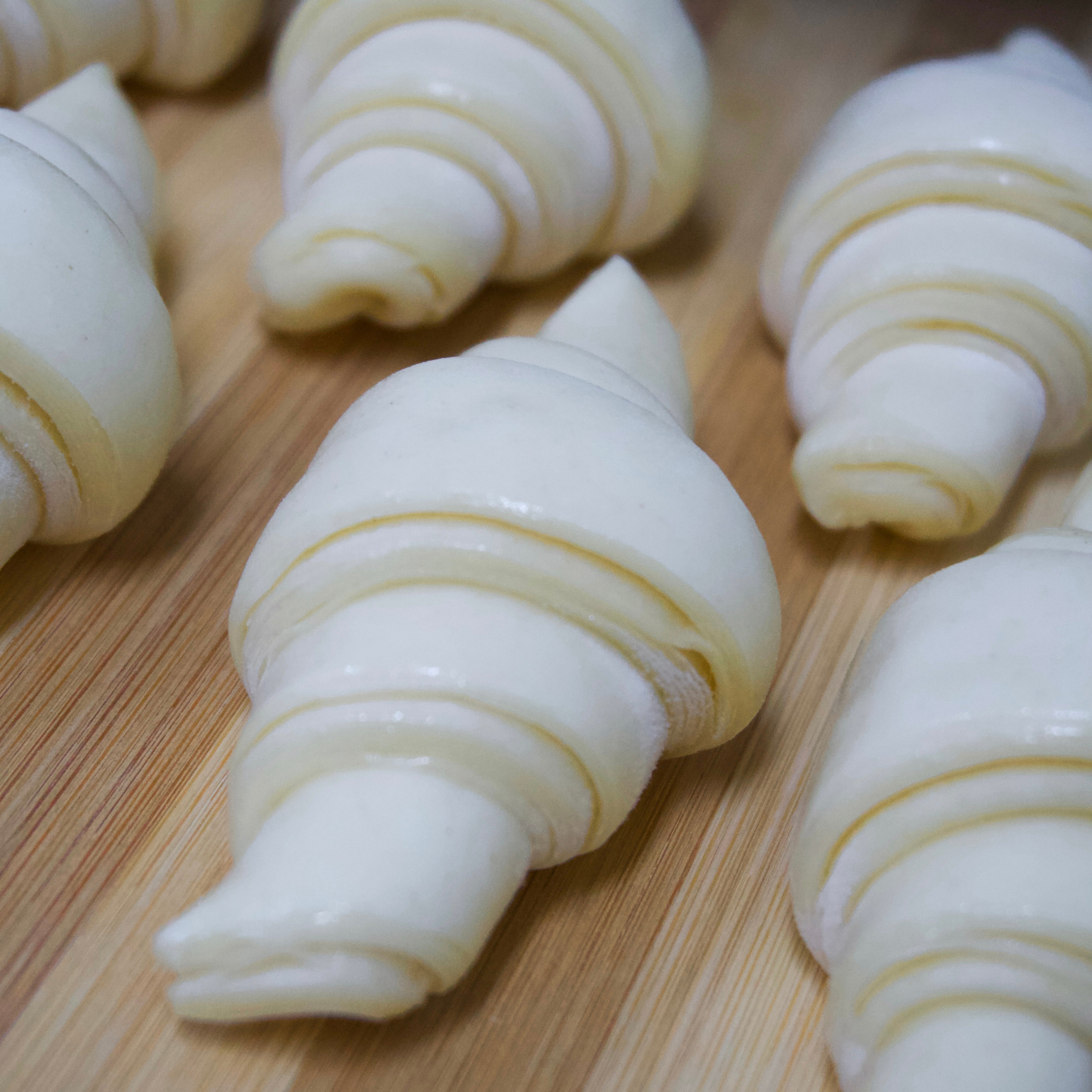 Ready-to-Bake Frozen Premium Butter Mini Croissants (25 pcs)